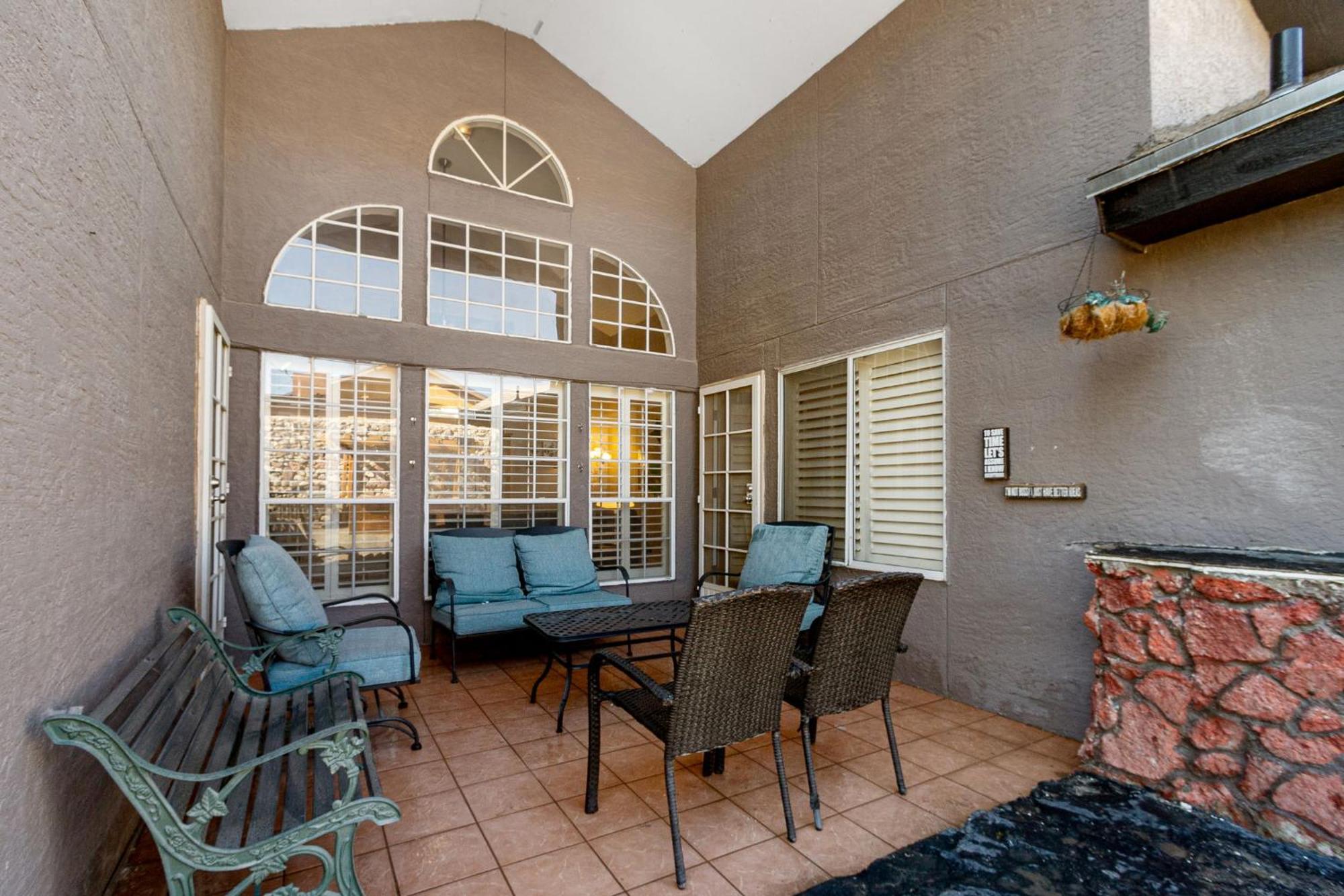 Вилла Peaceful West: 4Br Dusk Haven Эль-Пасо Экстерьер фото